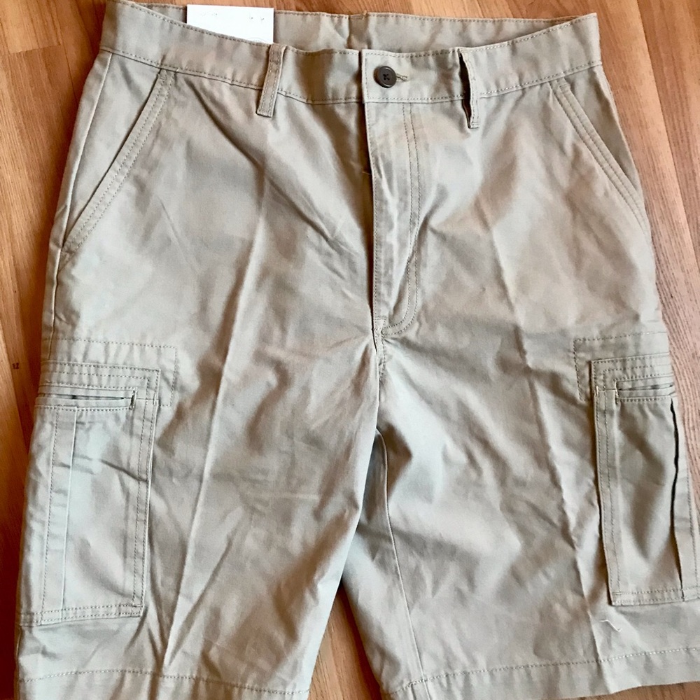 Savane khaki cargo shorts